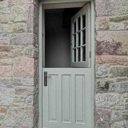 Converted Cattle Barn Overlooking Strangford Lough Newtownards Exterior photo